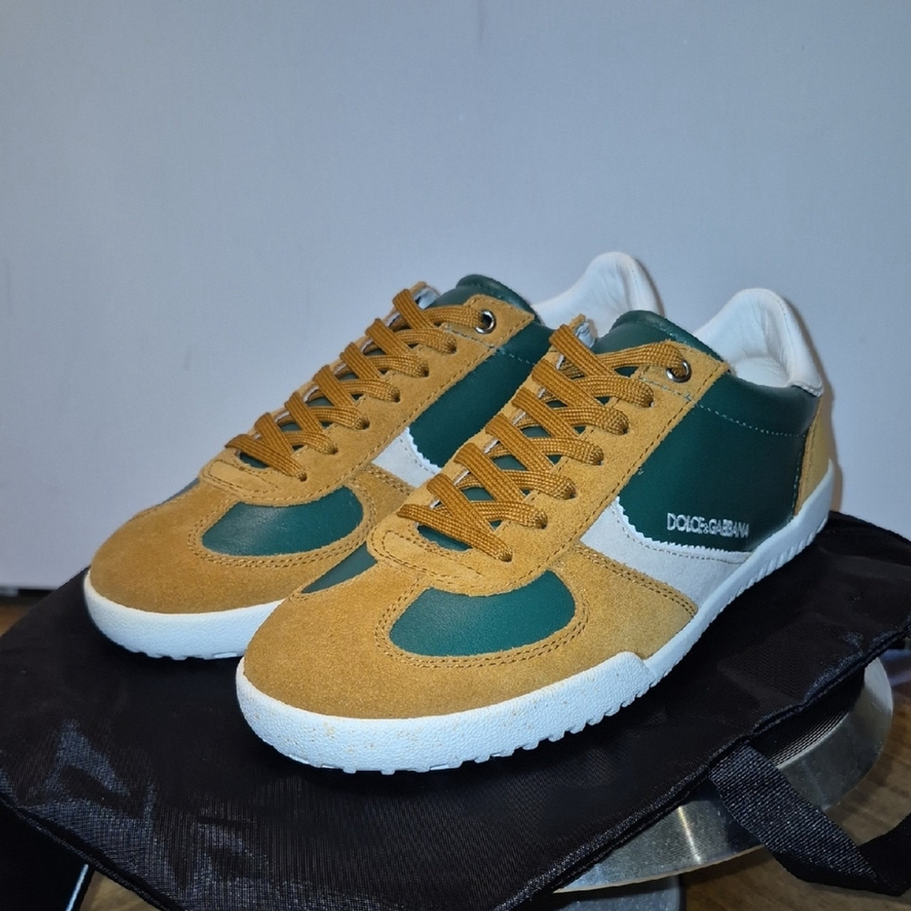 Dolce & Gabbana Low Profile Trainers Tan Suede & Green Leather. sz.8. (#1742)